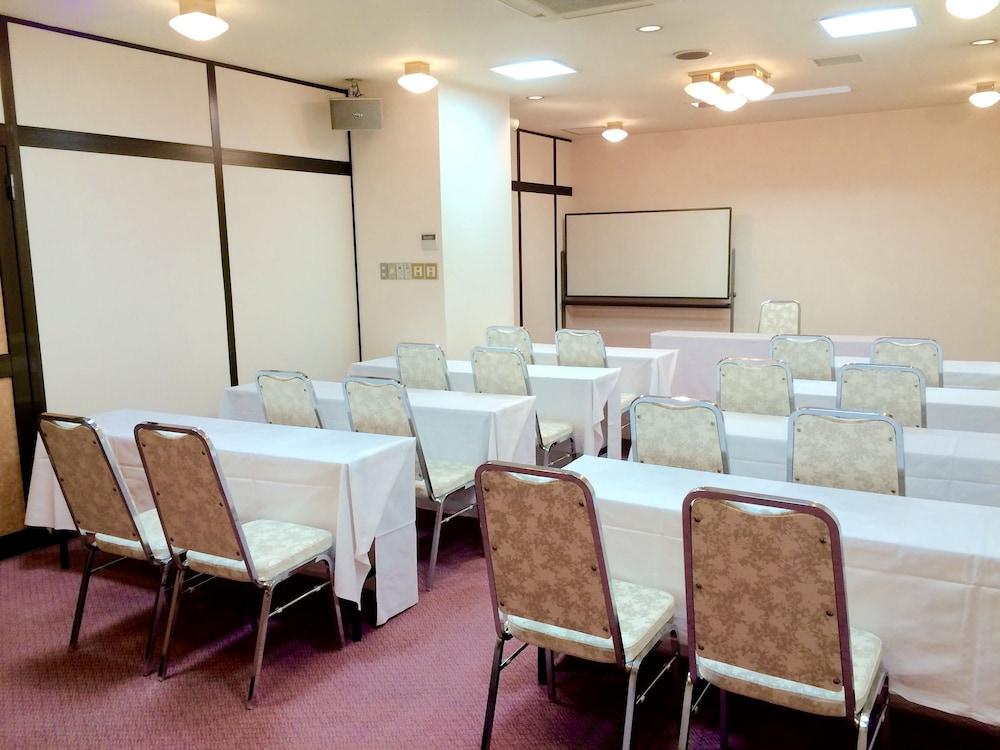 Koriyama Washington Hotel Екстер'єр фото